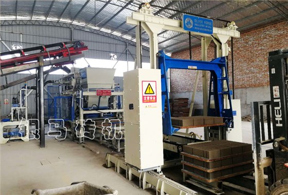 水泥免燒磚成型機：免燒磚機實力鑄就品牌，科技實現(xiàn)創(chuàng)新！