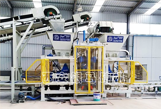 廢渣制磚機(jī)器：砌塊磚機(jī)三大特點(diǎn)讓制磚更具藝術(shù)觀賞性！