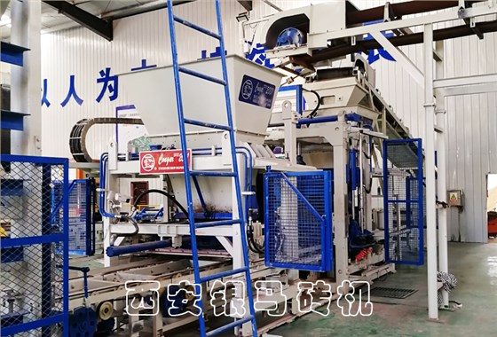 透水磚制磚機(jī)制品優(yōu)勢與發(fā)展前景