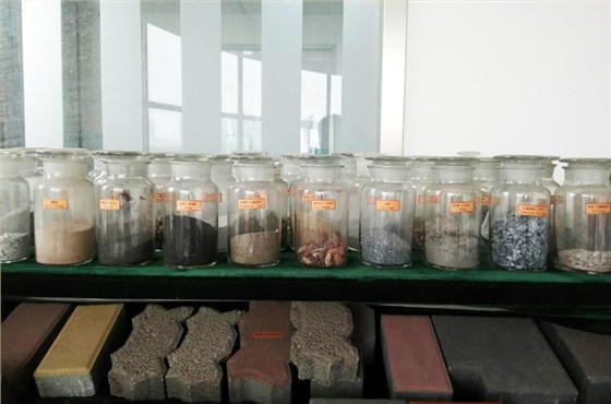 哪些材料可以被全自動(dòng)免燒磚機(jī)做成磚？