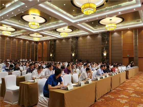 2019年中國(guó)磚瓦行業(yè)大會(huì)圓滿落幕，銀馬環(huán)保磚/石一體機(jī)備受矚目！