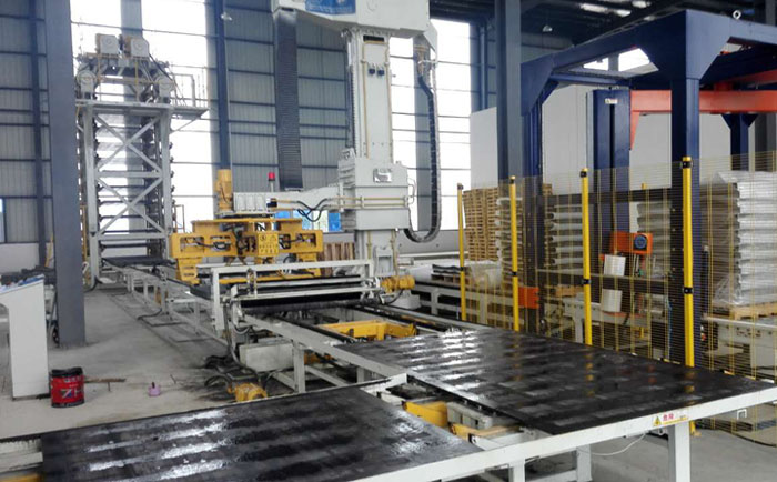 關(guān)注透水磚機(jī)模具安裝