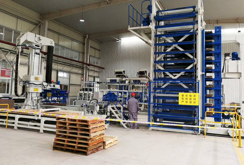 透水磚設(shè)備廠家關(guān)于磚機(jī)托板的使用處理建議