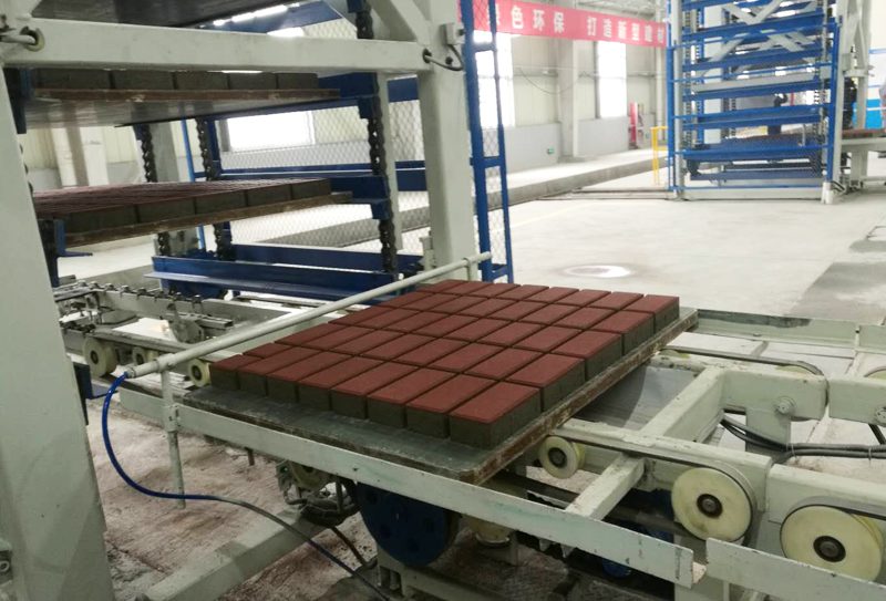 工業(yè)廢渣制磚機