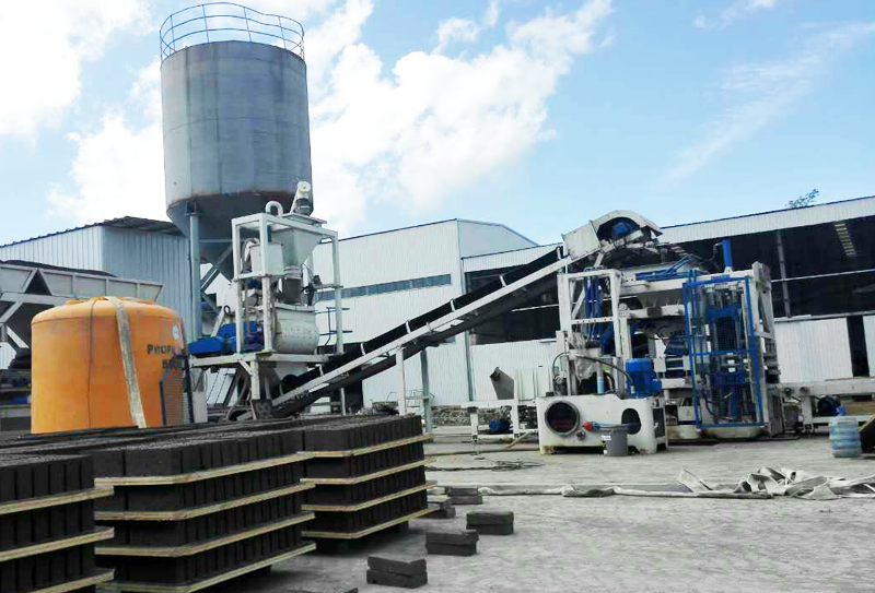 制磚成型機：環(huán)保治理砂石漲價，西安建設的新生資源