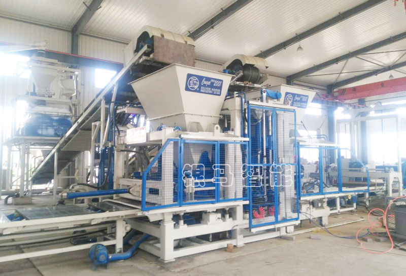 工業(yè)固廢制磚機