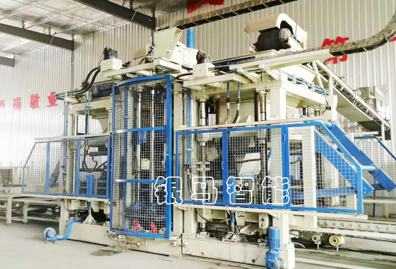 透水磚機(jī)日常設(shè)備清潔的重要性與養(yǎng)護(hù)方法