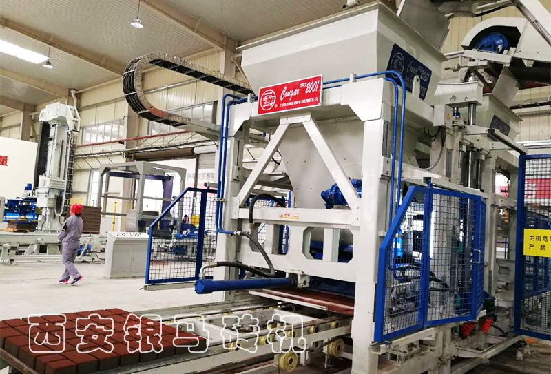 透水磚機(jī)設(shè)備生產(chǎn)線與眾不同的生產(chǎn)體驗(yàn)從智能化開始！