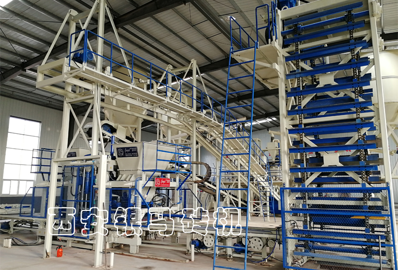 錨定高端，智能透水磚機用科技創(chuàng)新，為中國品牌發(fā)聲！