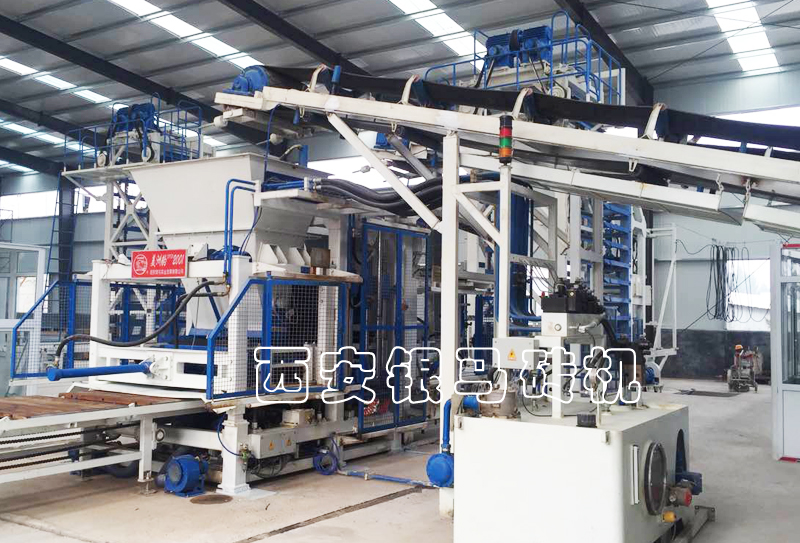銀馬新型透水磚機(jī)生產(chǎn)線：三十載砥礪拼搏，九萬里內(nèi)外馳名！