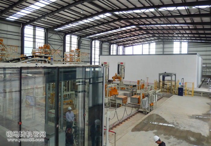 貨比三家——透水磚機(jī)械還是銀馬好！