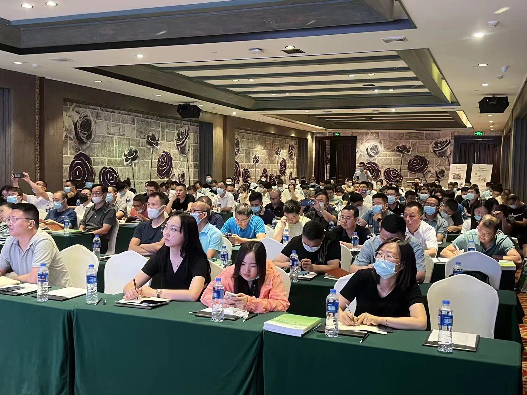 西安銀馬工程師在&ldquo;綠色礦山提升與持續(xù)改進(jìn)培訓(xùn)班&rdquo;作專題演講