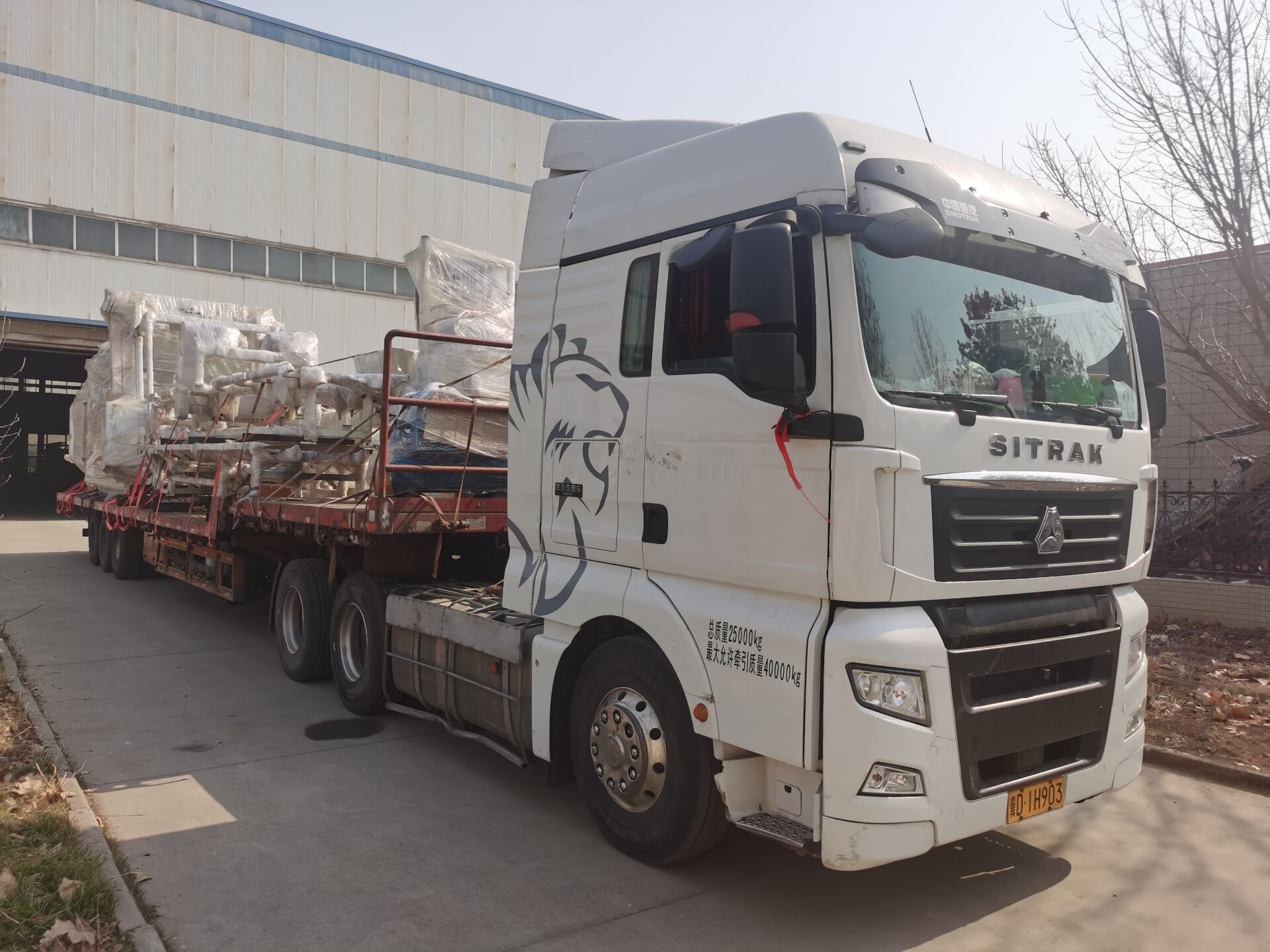 西安銀馬新年第一條固廢制磚設(shè)備發(fā)貨